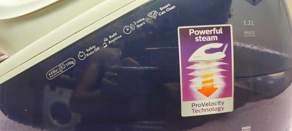 Ferro de Engomar com Caldeira Philips SpeedCare GC6630