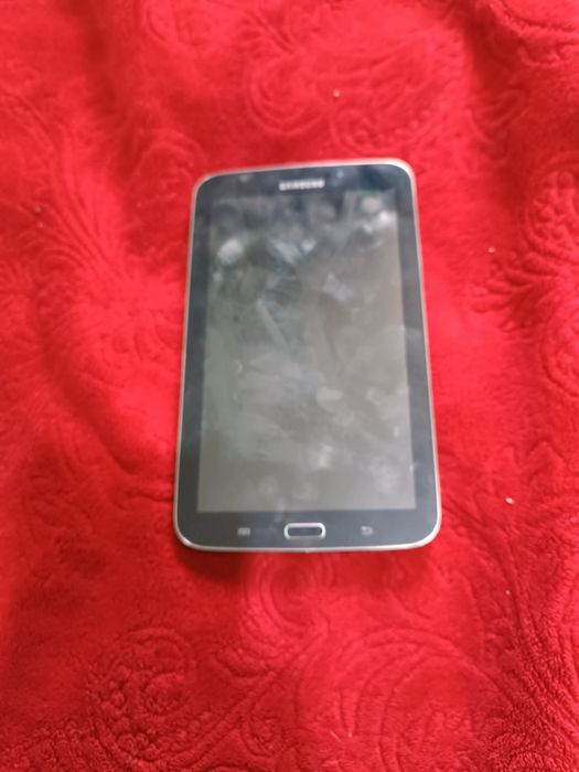 samsung galaxy tab 3 7.0 sm-t210 7" 1GB/8GB 1.2 Ггц  1024x600  Б/У