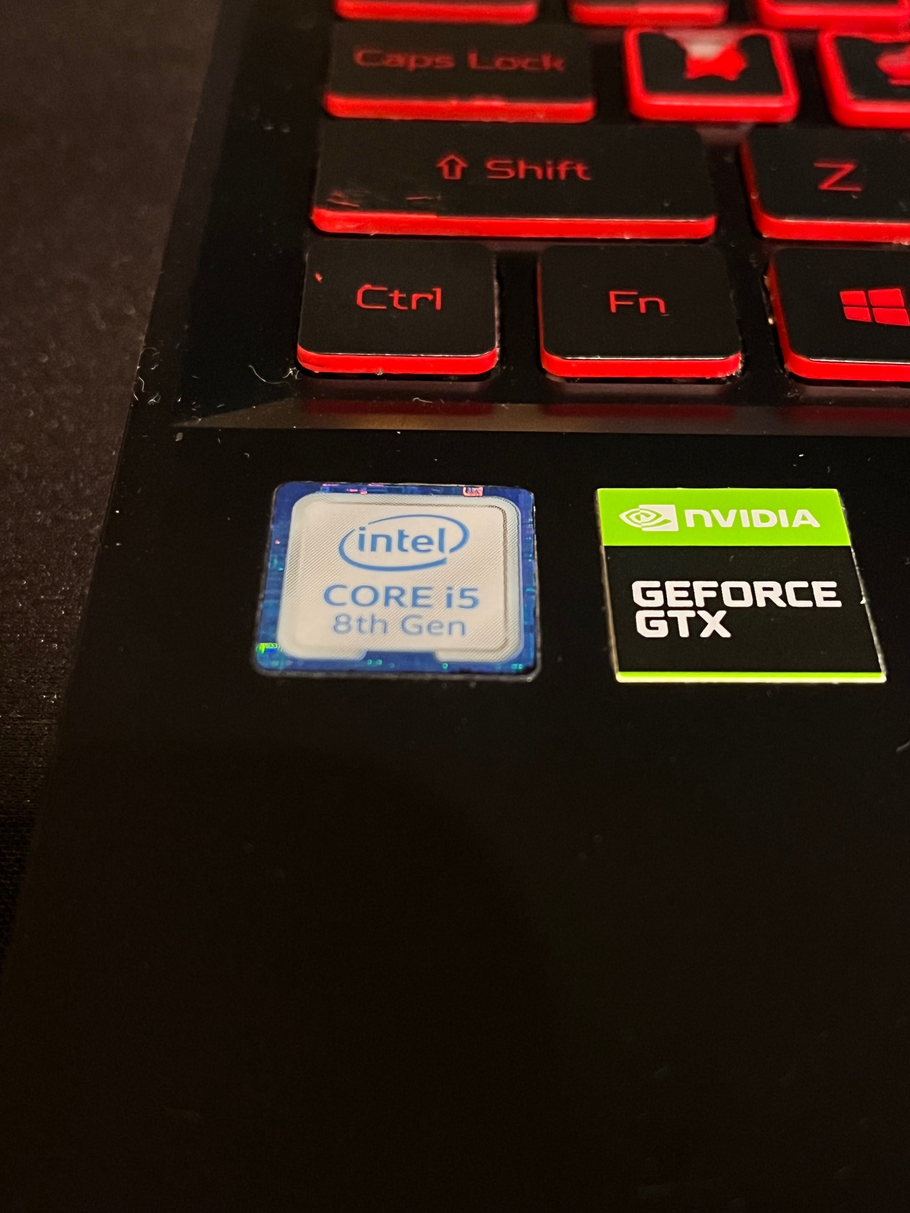 Laptop gamingowy  i5-9300H Windows 11 Home