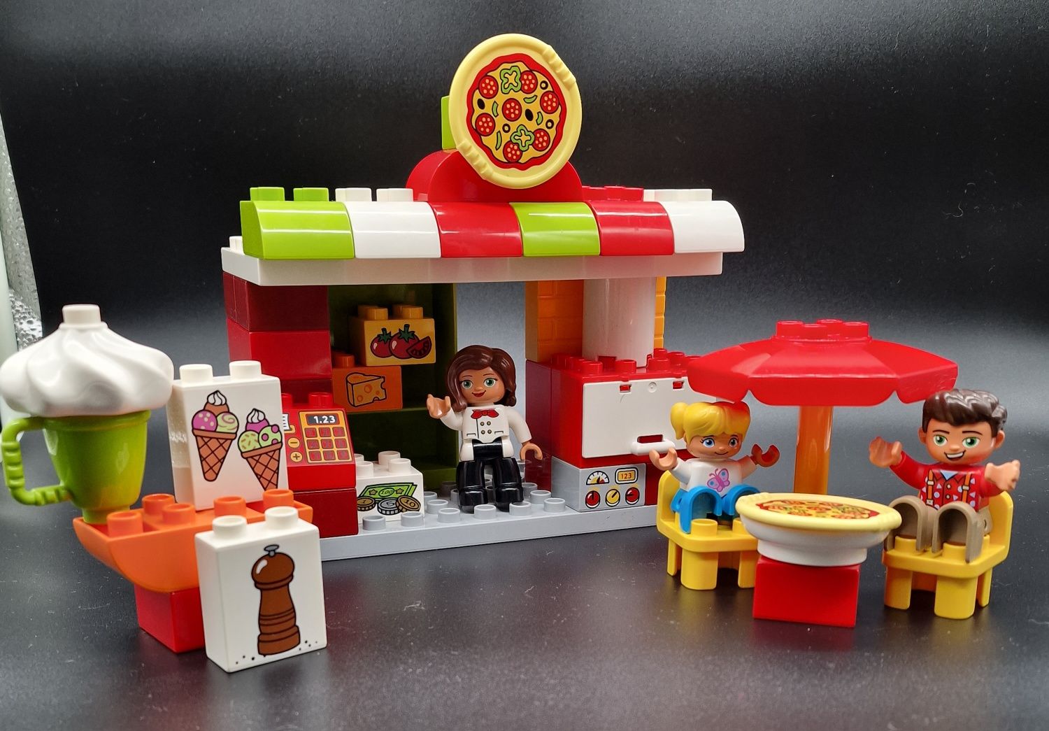 LEGO DUPLO 2 zestawy - lotnisko oraz pizzeria.