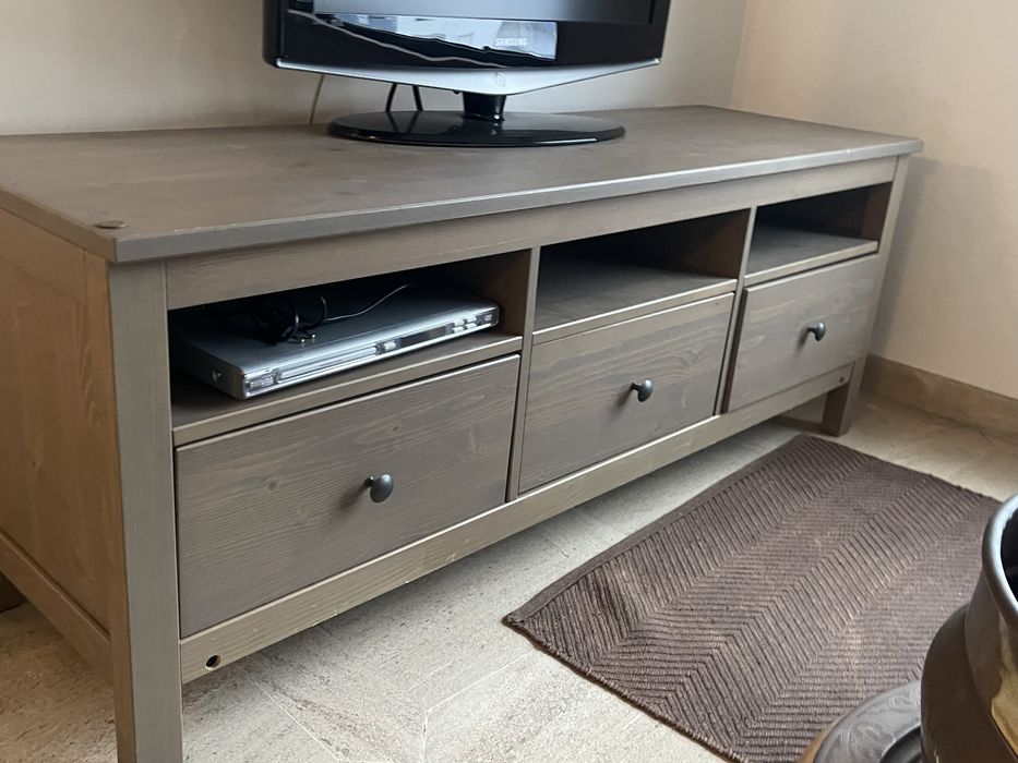 Movel tv hemnes Ikea com 3 gavetas