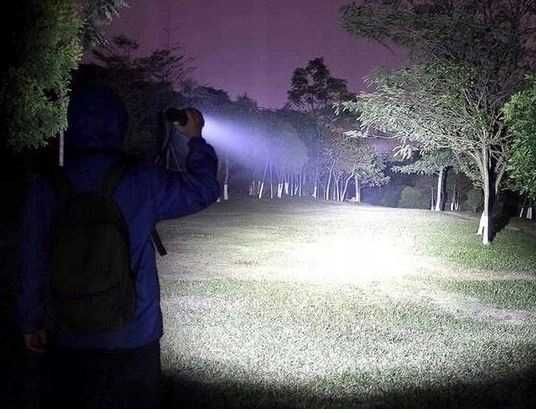 Latarka taktyczna wojskowa bardzo mocna led zoom usb