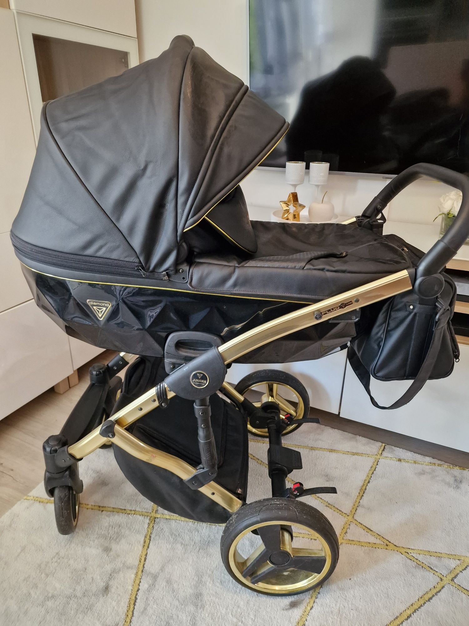 Wózek Tako Junama Diamond Fluo 4w1, fotelik Cybex, baza iso-fix