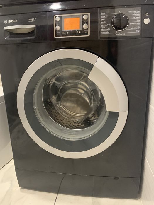 Стиральная и сушильная машина Bosch Logixx8 Sensitive Black