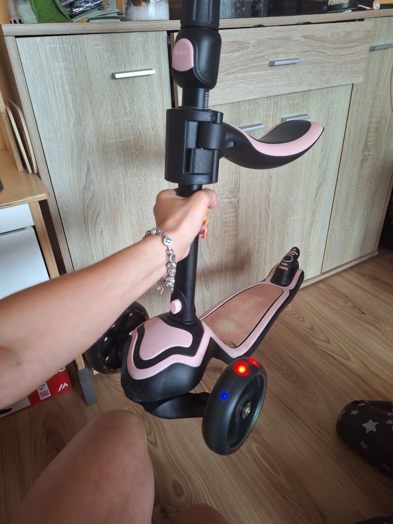 Sun baby hulajnoga trójkołowa balansowa 3 w 1 światła LED