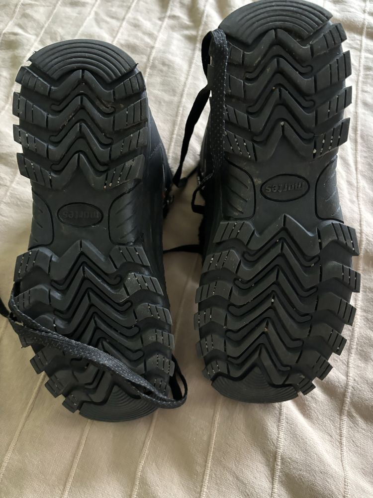 Buty zimowe trapery