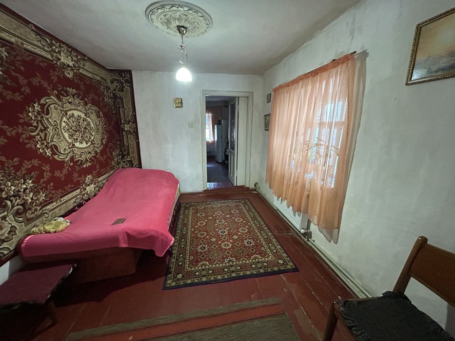 Продам 4кімн дім на Колеснікова