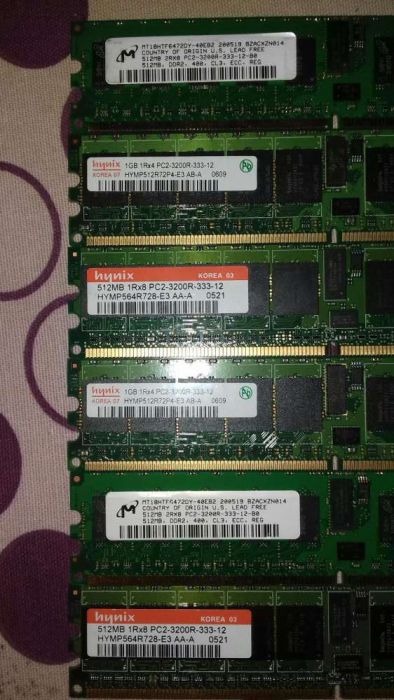 Várias memórias para servidor ddr2 de 512Mb/1Gb