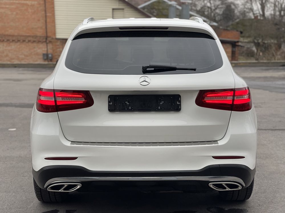 У продажі Mercedes-Benz GLC 250D 4-MATIC, AMG - пакет !