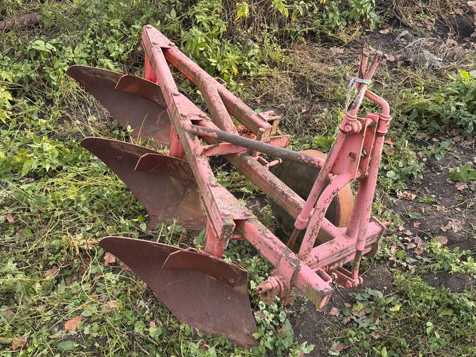 Sprzedam plug 3 skibowy