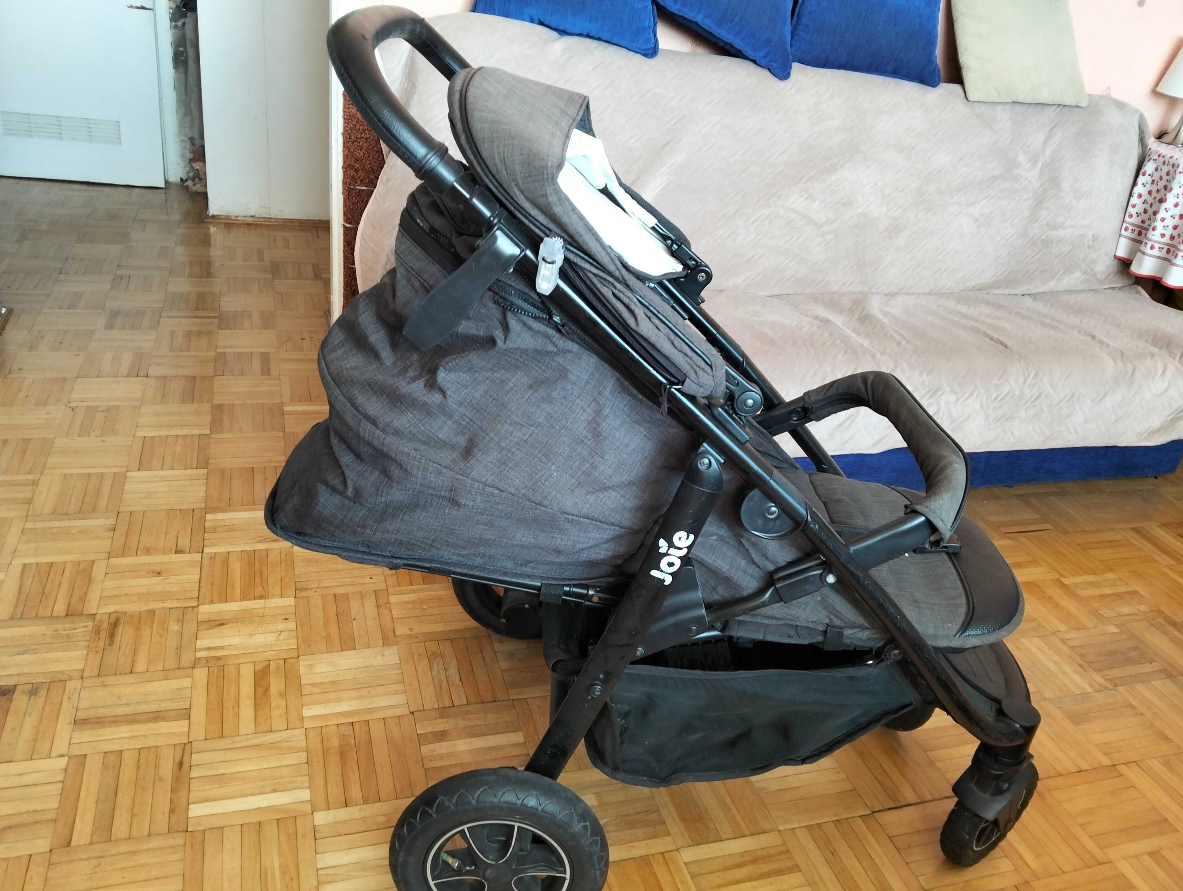 joie air litetrax 4 czarna spacerówka wozek pompowane koła