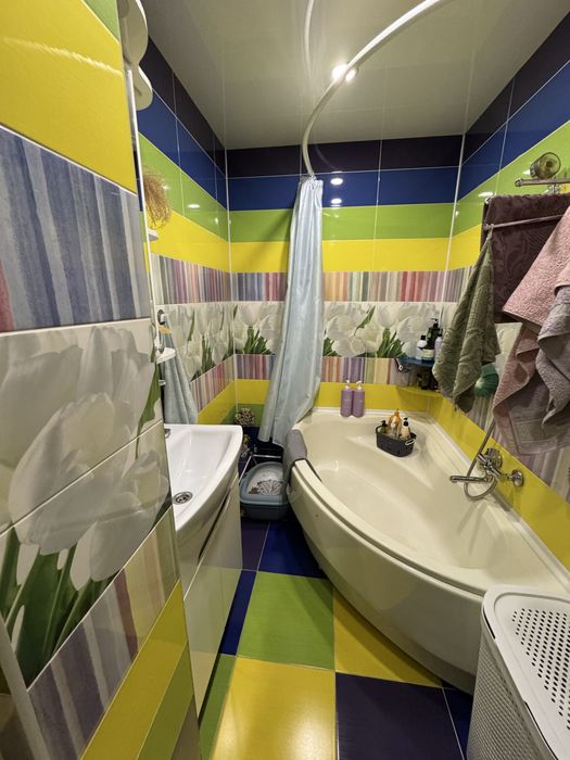 Двокімнатна квартира в тихому районі міста