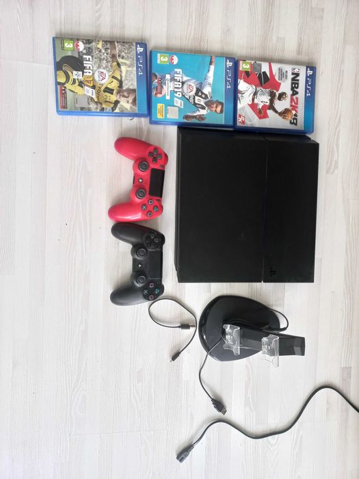 Konsola PS4 FAT 1TB | pad+gry+pad (ew.)