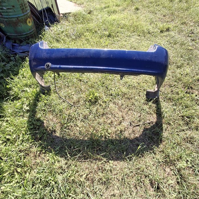 Zderzak tył corolla e 12 kombi