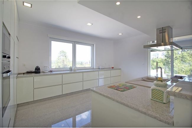 Moradia de luxo T5+1 com 2.8ha - Viseu