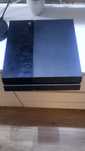 Konsola PlayStation 4 uszkodzona