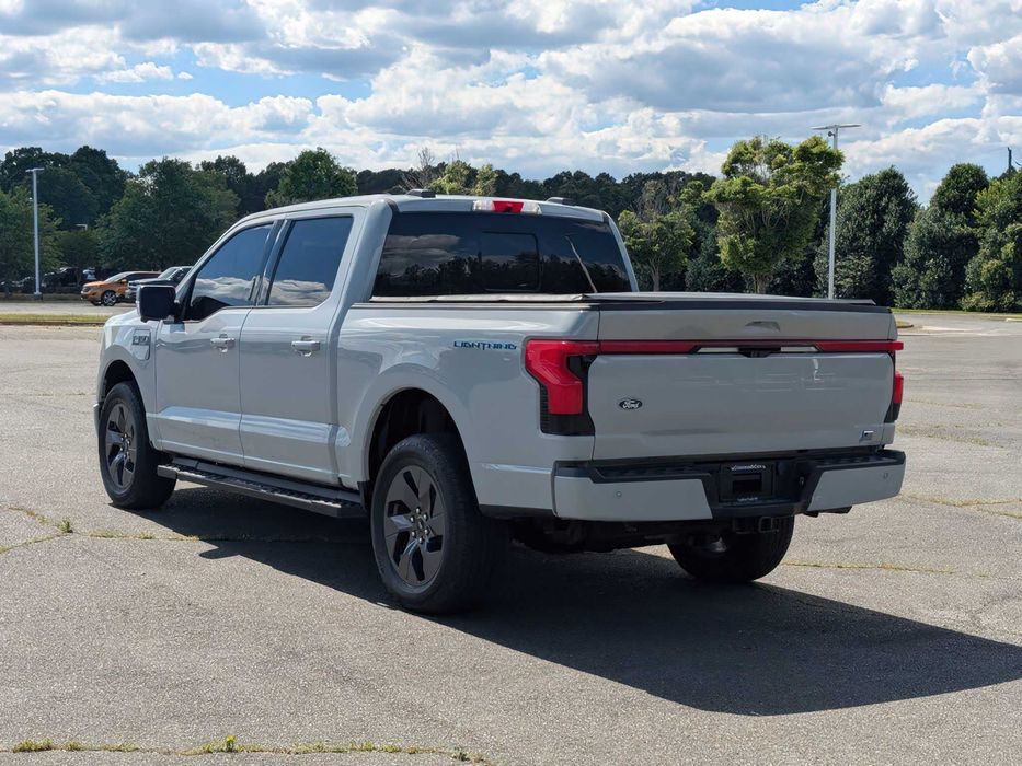 2024 Ford F-150 Lightning Lariat SuperCrew