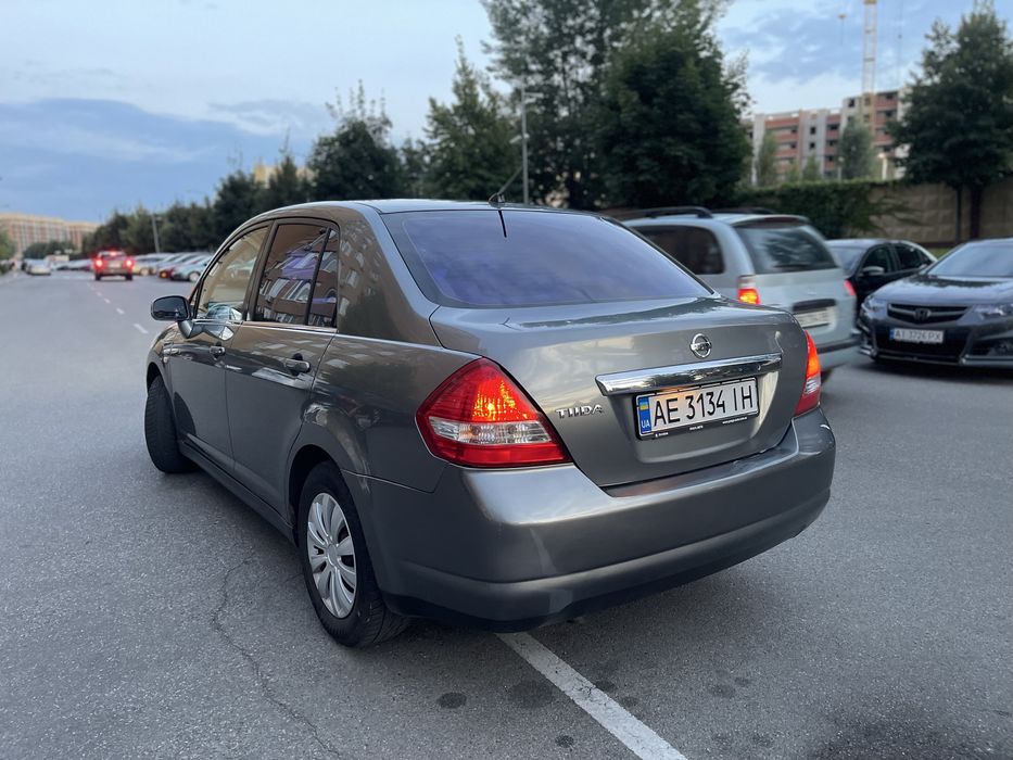 Nissan Tiida 1.6г/б Автомат