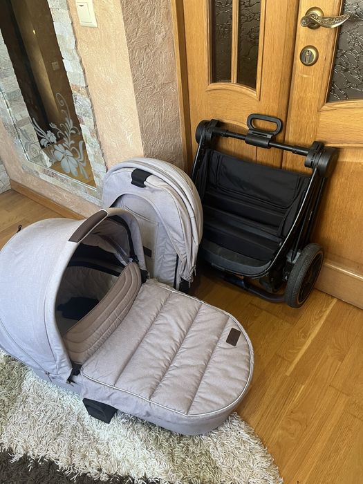 Коляска Carello Epica 2в1