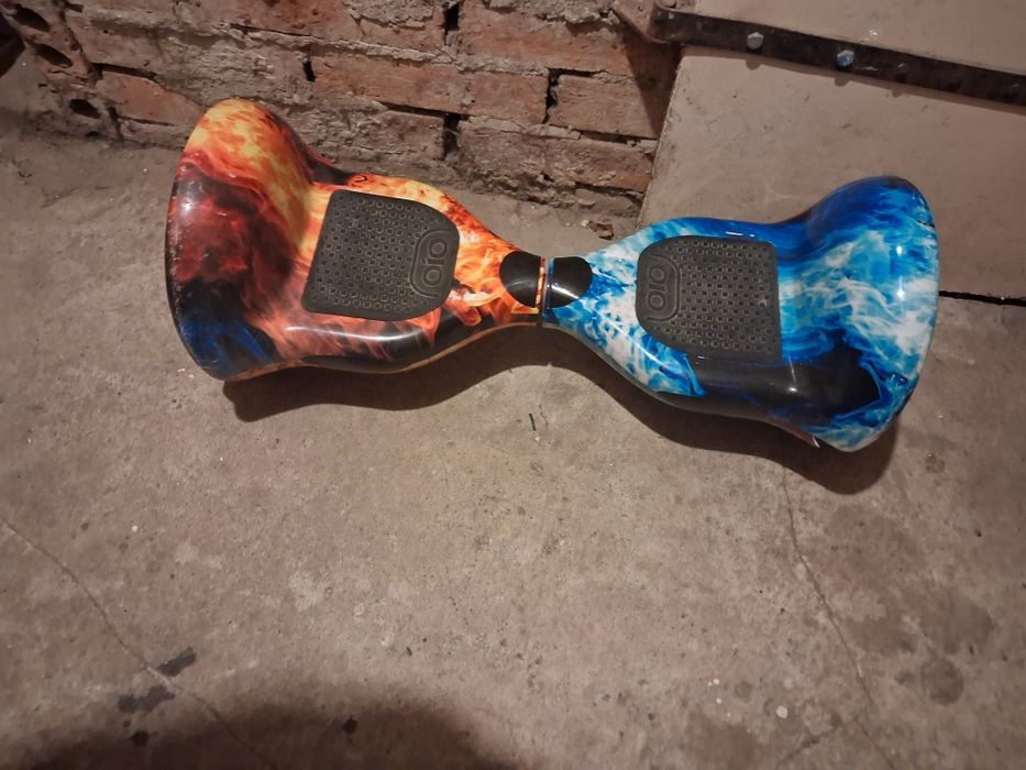 Deskorolka  elektryczna z nakładką