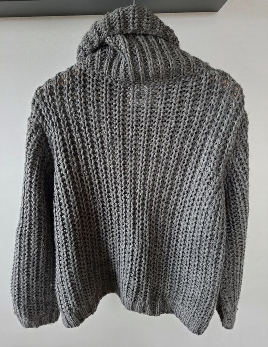 Sweter z luźnym golfem Made in Italy, roz. S