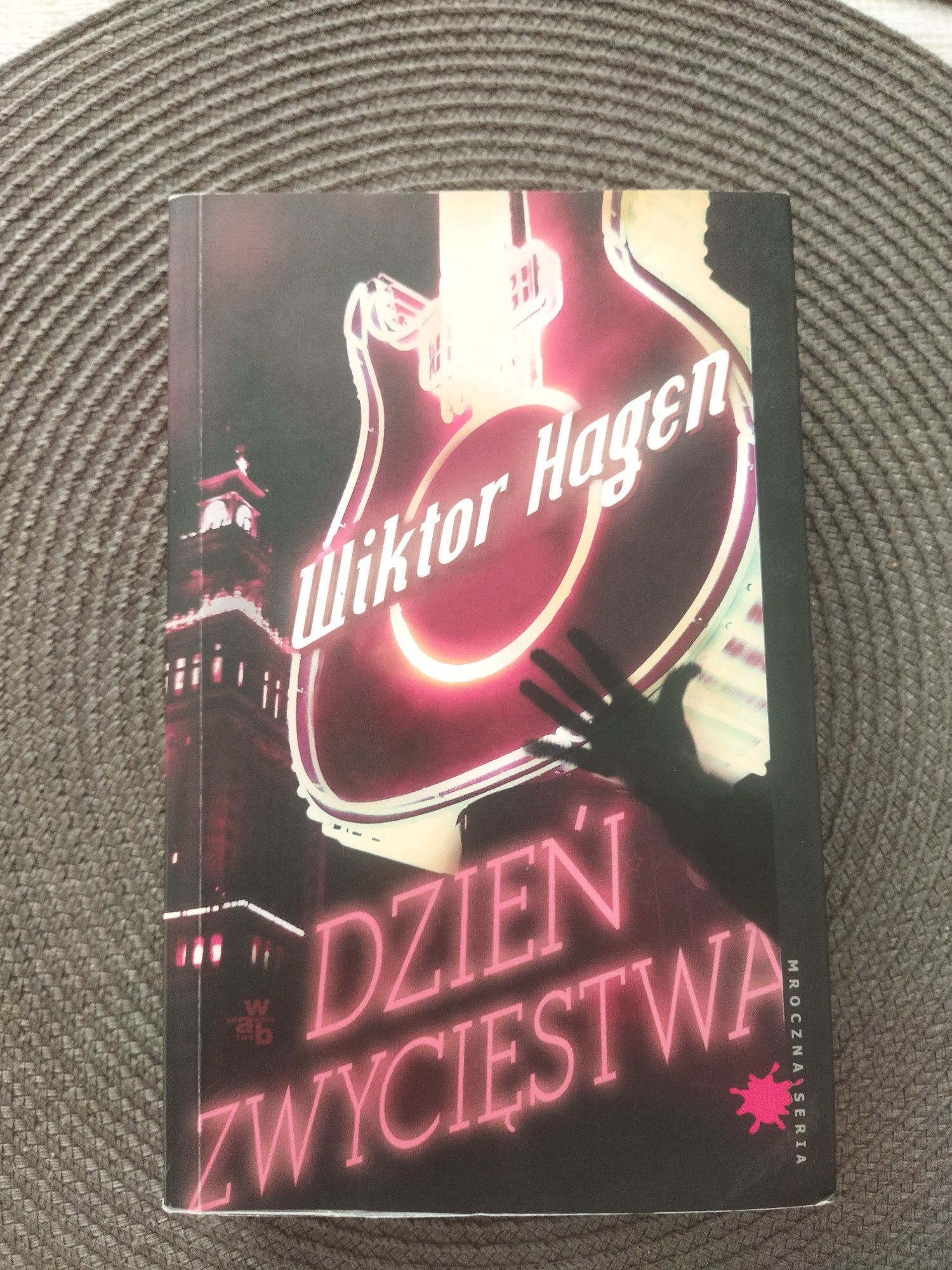 Kryminał Dzień Zwycięstwa Wiktor Hagen