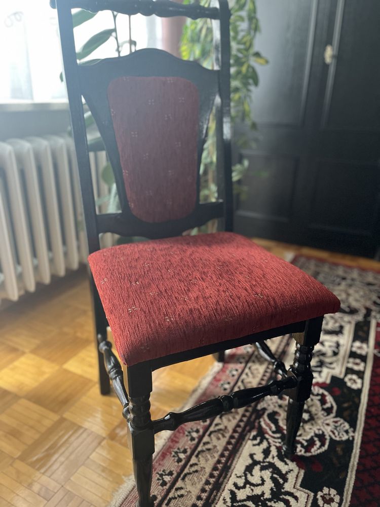 Zestaw duży stół i 10 krzeseł