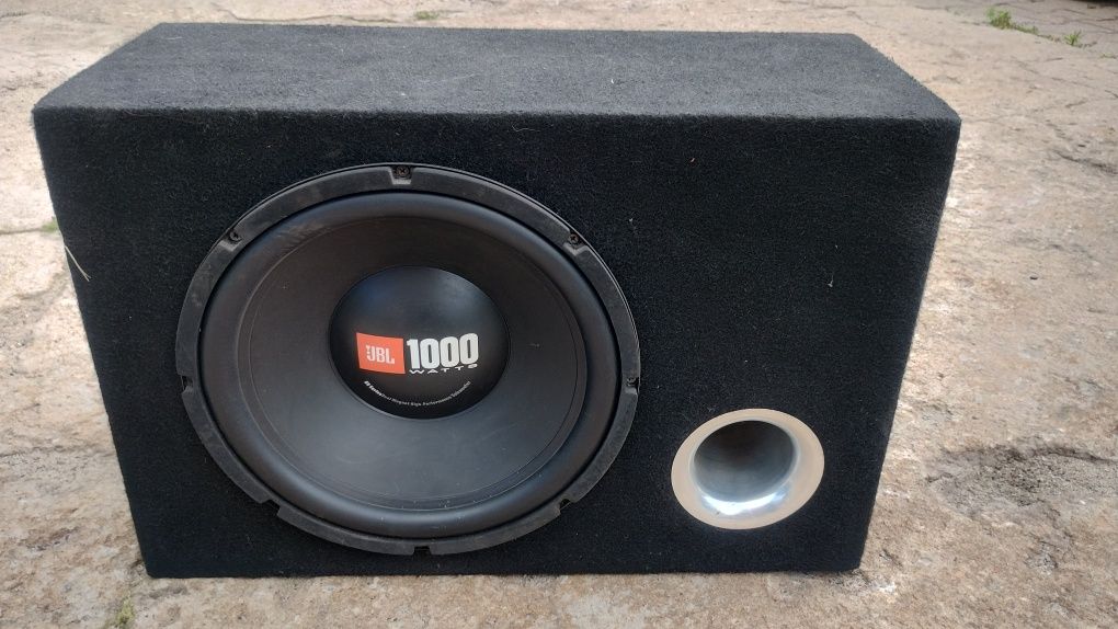 Subwoofer samochodowy