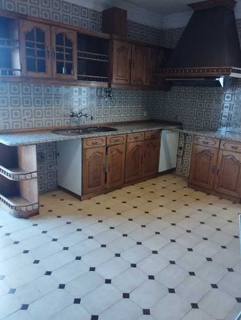Andar moradia bem localizada  Vilarinho Macieira da Maia Vila do conde