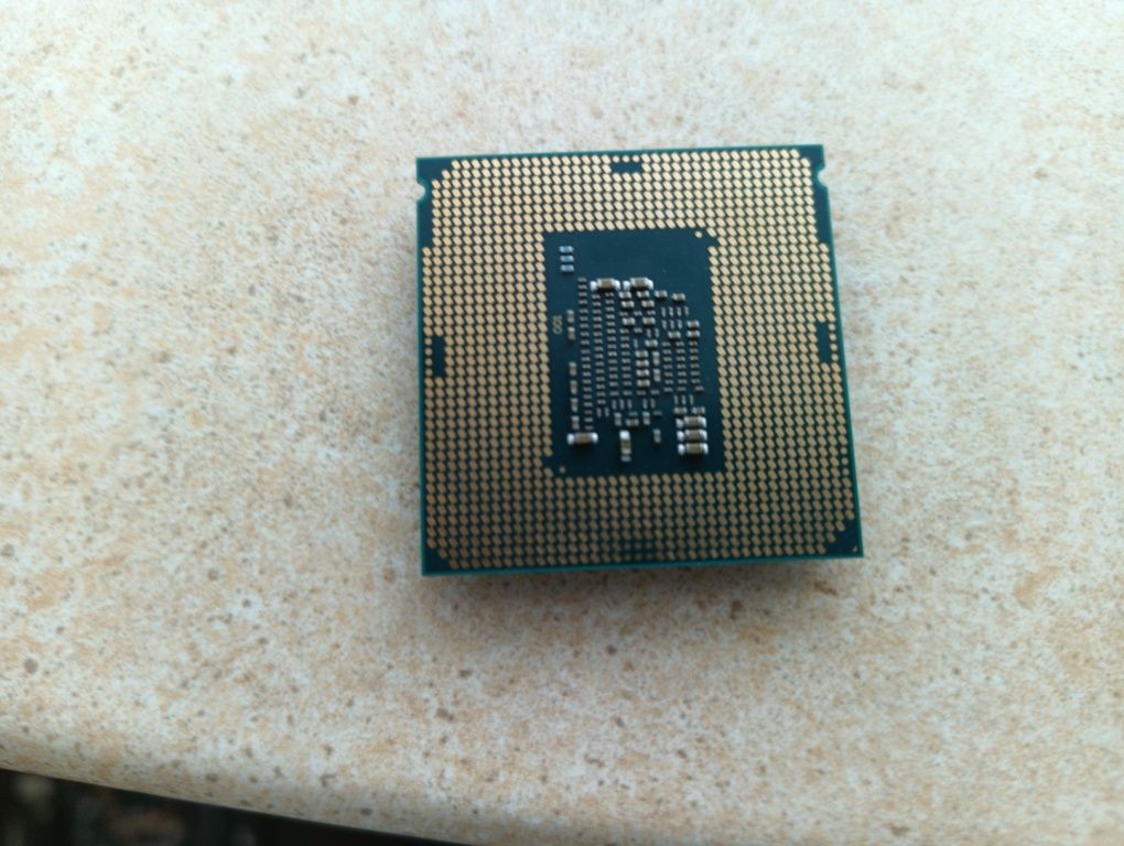 Процесор Intel core i3 3.90 ghz