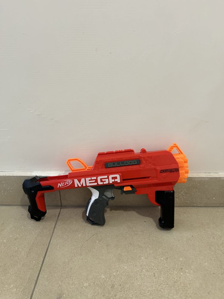 Бластери Nerf Mega