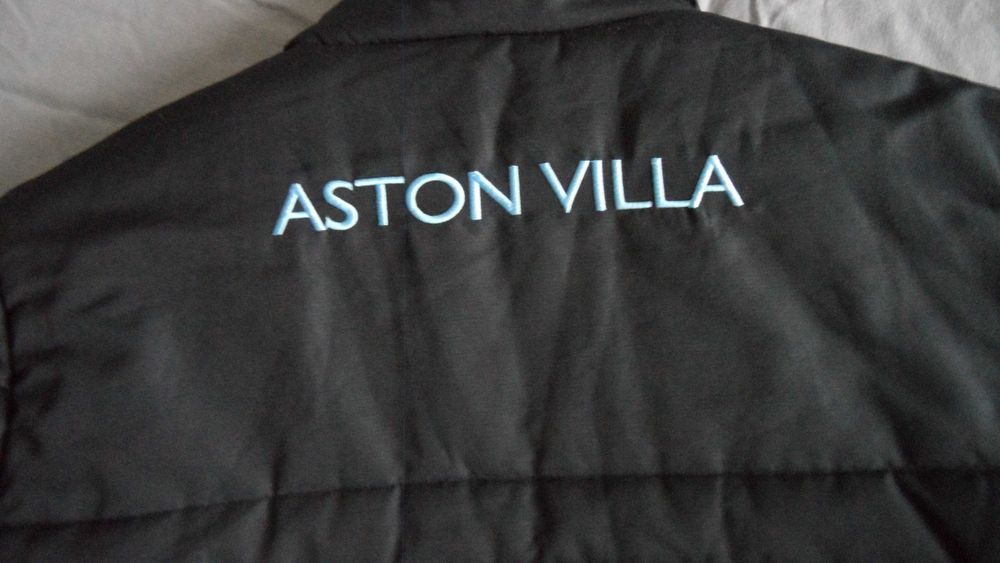 НОВАЯ оригинальная куртка FC ASTON VILLA р.50 ( L)