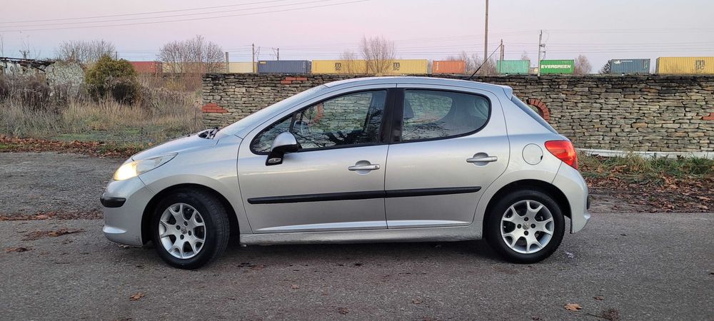 Peugeot 207 - 1.6 HDI / 2007r