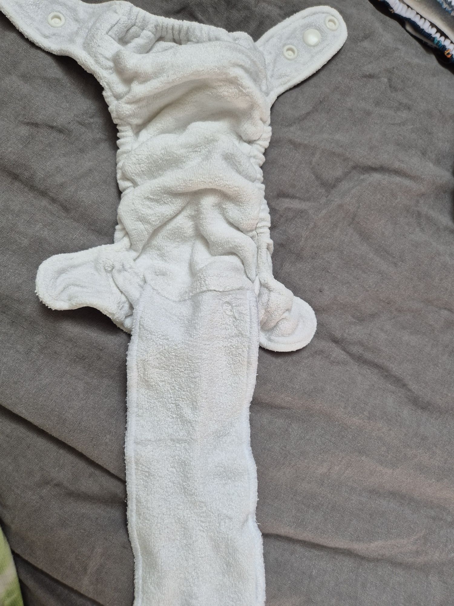 Zestaw pieluch wielorazowych pul formowanki nb newborn