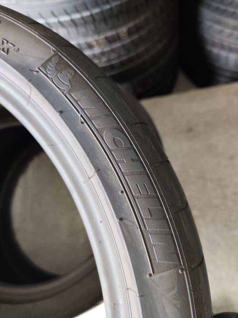 Pneus 305/30zr19 Michelin Pilot Sport com 75% piso
