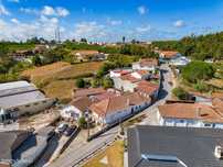 Moradia T4  com Vista Panorâmica, na Maceira Leiria!