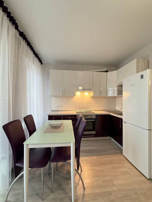 ЦЕНТР, все поряд! Оренда, є балкон, всім укомплектована