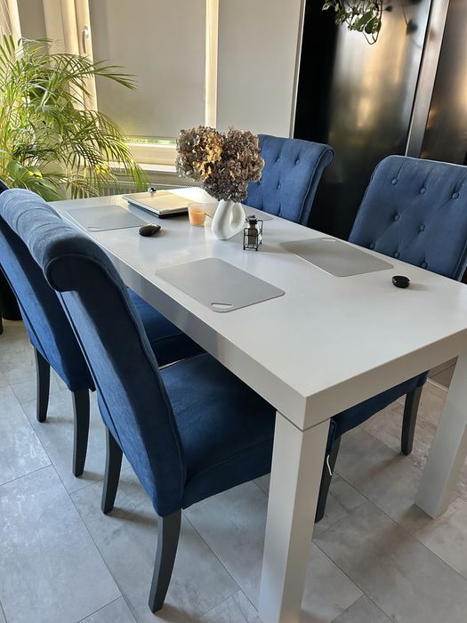 4 krzesla tapicerowane zestaw