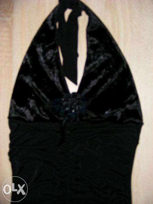 Czarna sukienka na szyję r.uniwersalny 15zł