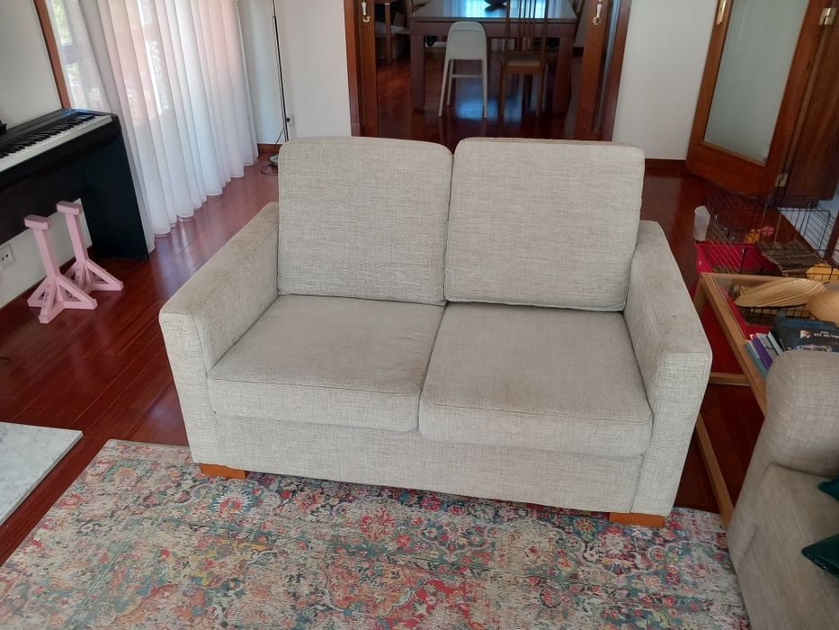 Sofá 2 lugares, em bom estado