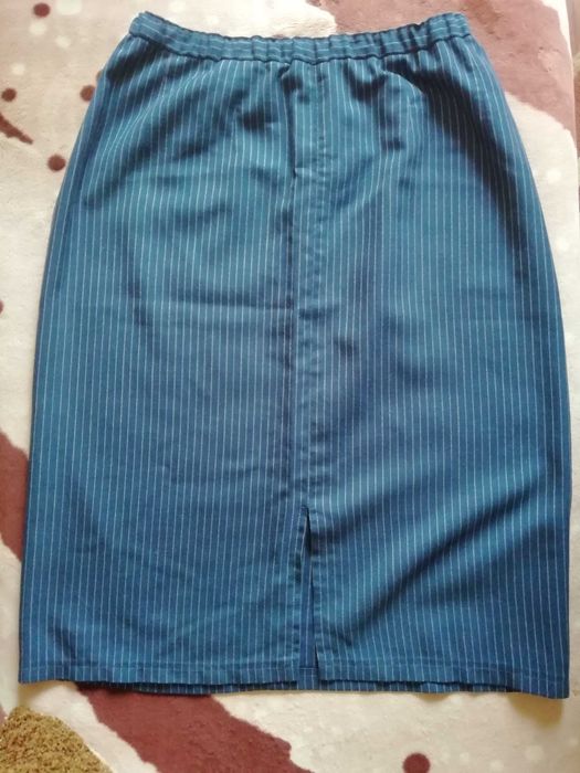Юбка демисезонная, синяя в полоску, 58-60 размер
