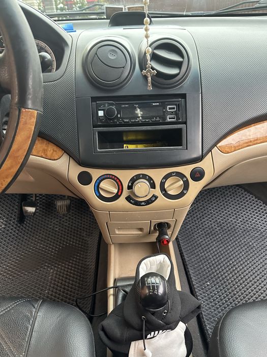 Шевроле авео 2008