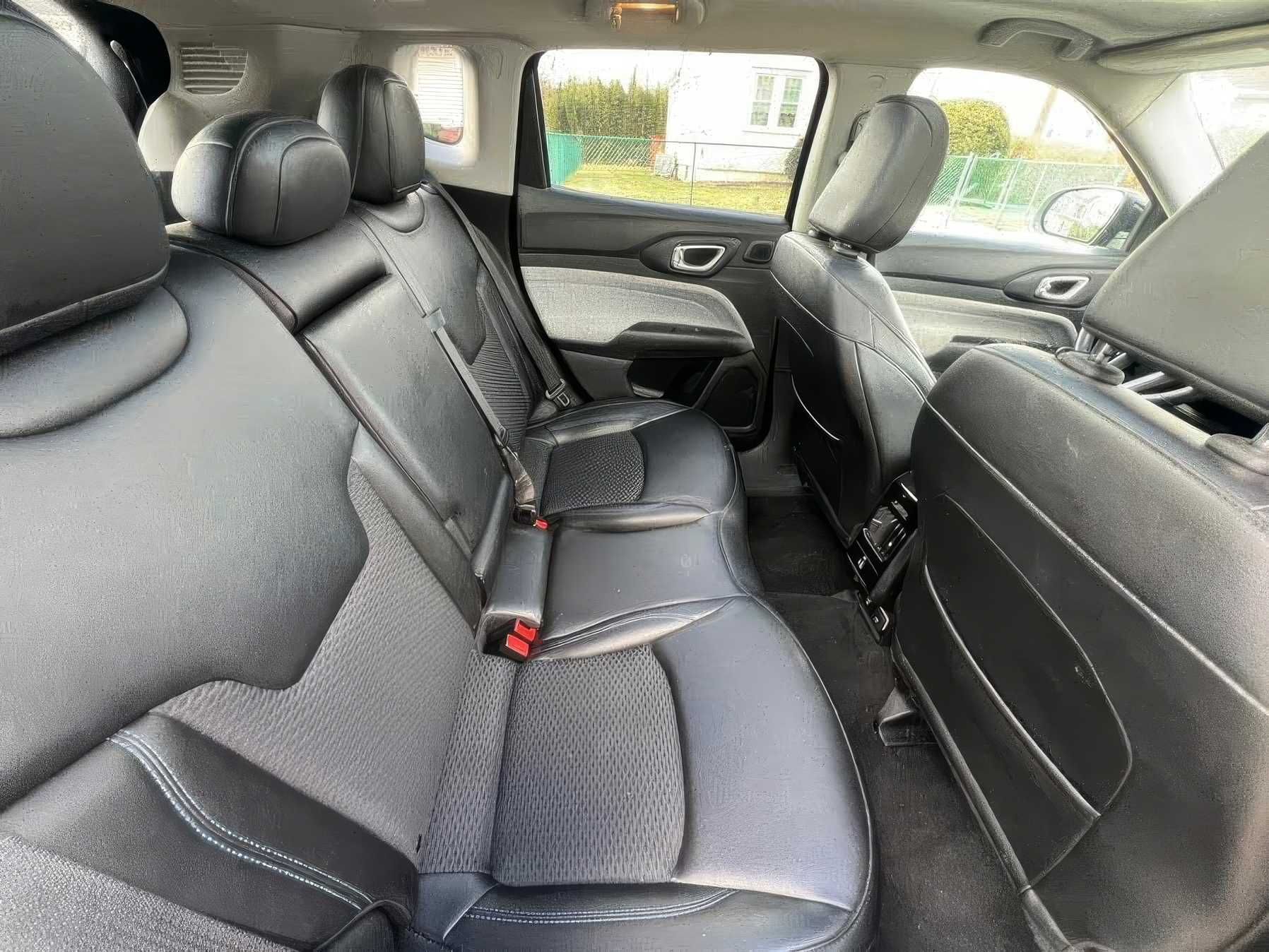 2022 Jeep Compass Latitude 4WD