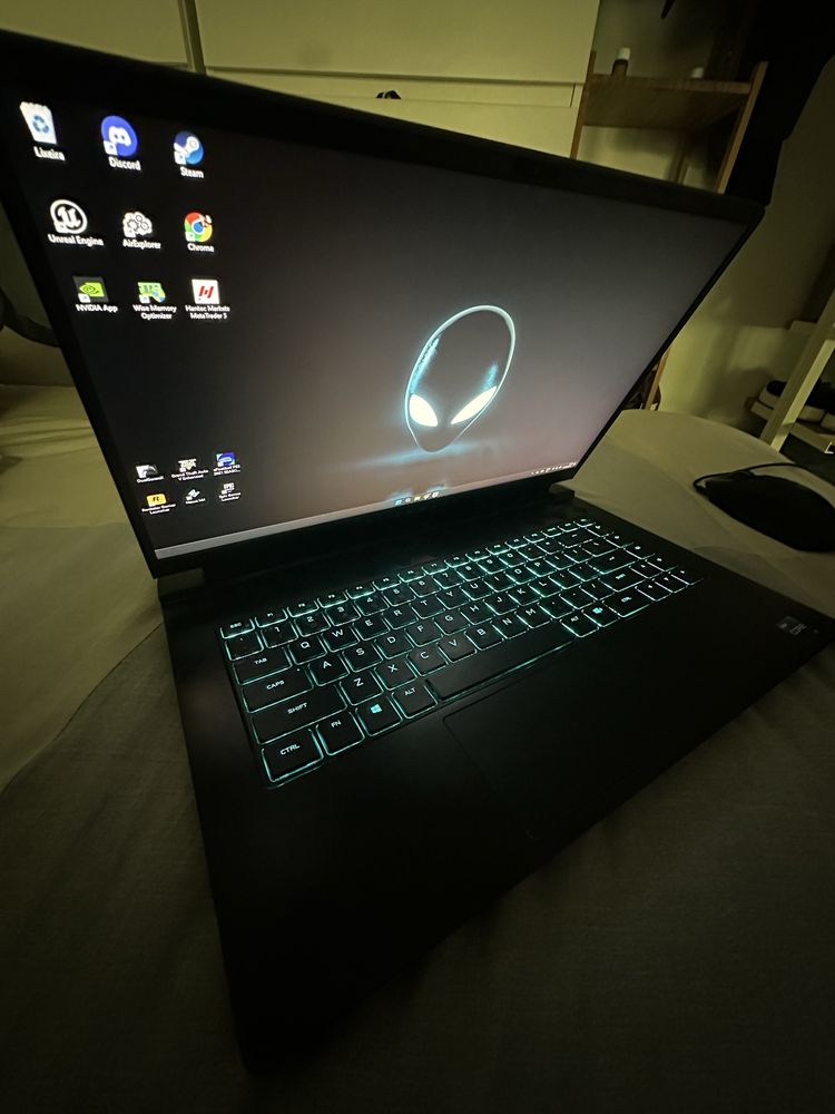 Notebook Game alienware m15 r6 RTX 3070 i7 32G ram, 1Tb SSD