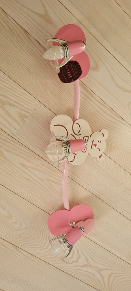 Lampa do pokoju dziecięcego dla dziewczynki