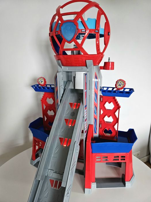 WROCŁAW Zestaw PSI PATROL / PAW PATROL – baza + pojazdy + figurk