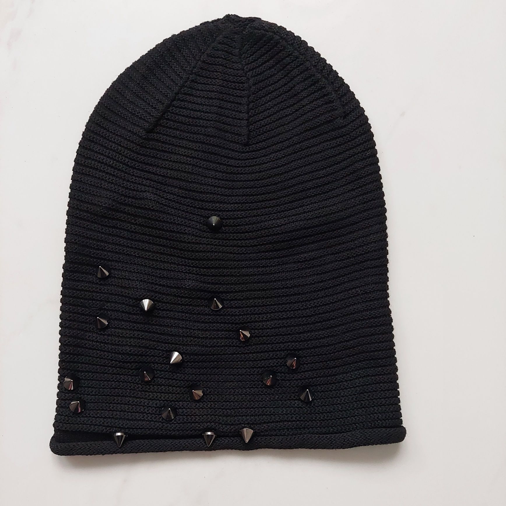 Black Premium czapka z ćwiekami extra unisex