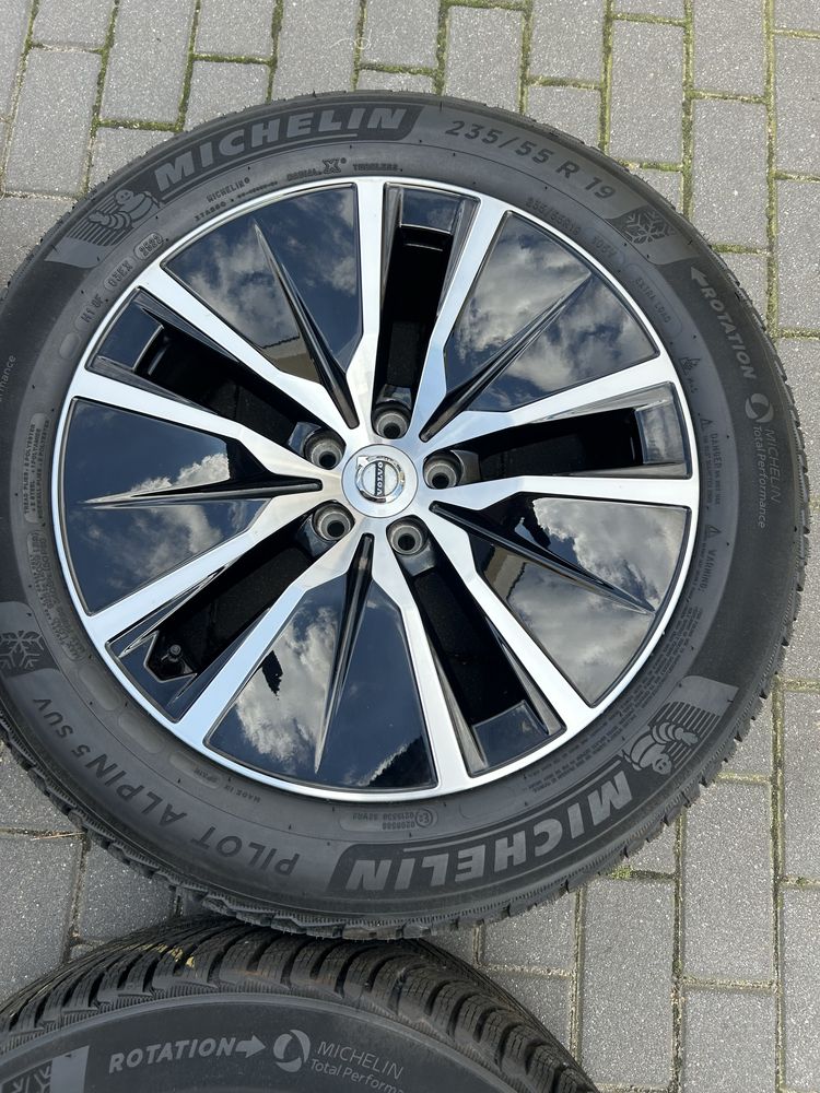 Felgi Volvo XC60,XC90 8x19,et.42,5 jak nowe 5x108