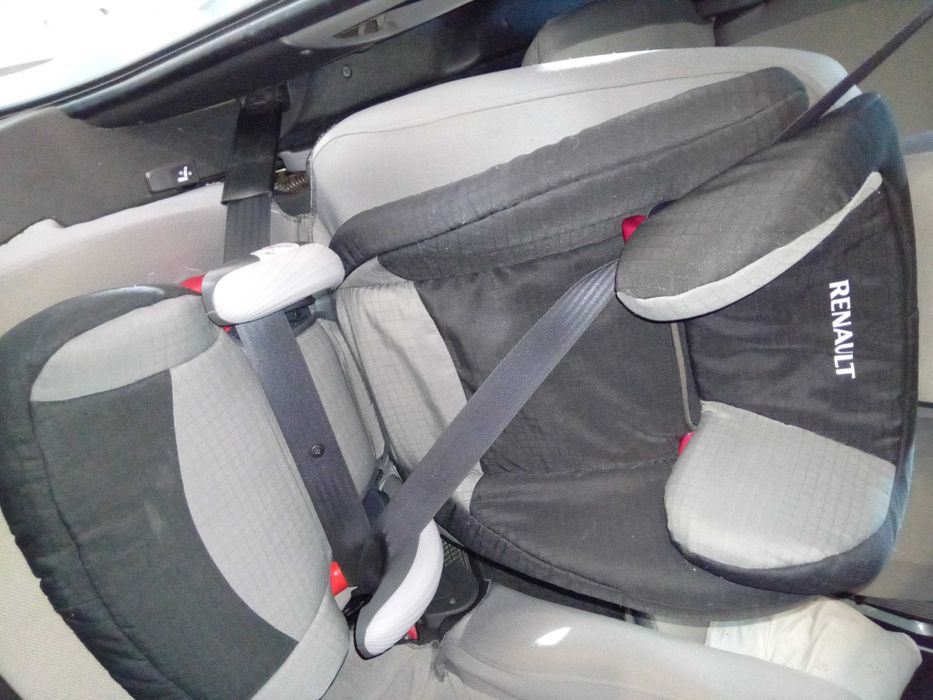 Автокрісло дитяче Britax Römer KID plus