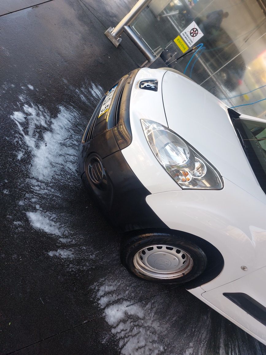 Peugeot partner 1.6hdi